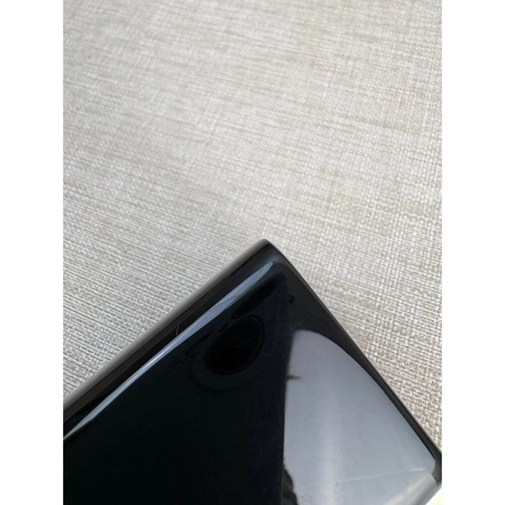CHANEL Gold/Black Metal Mini Classic Pendant SHW